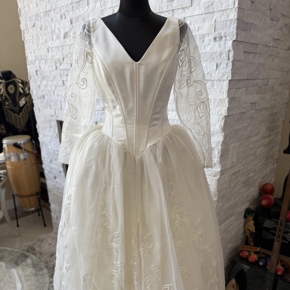 Jessica McClintock Cream Long Sleeve Gown with V-Neck